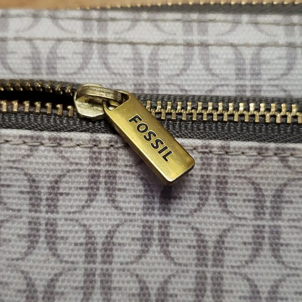 Fossil Clutch Wallet Zip Around